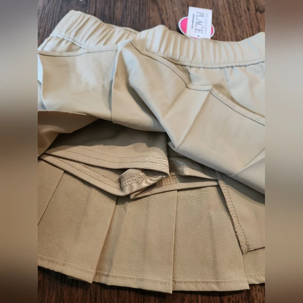 NWT The Children's Place Beige Pleated Skort